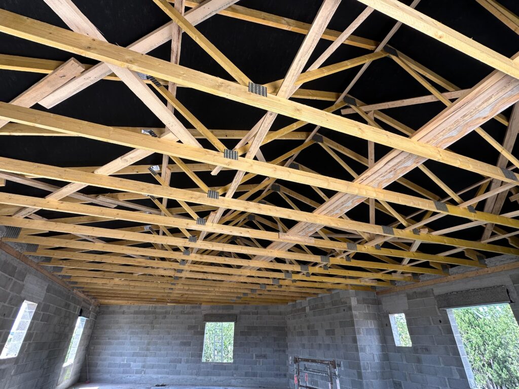 Structure charpente avant couverture