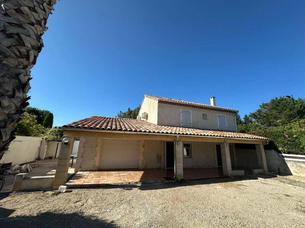 Extension du toit pour couvrir une terrasse